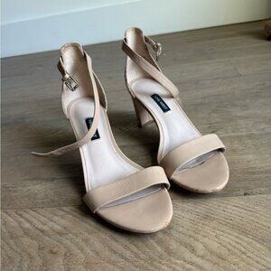 Nine West nude heel